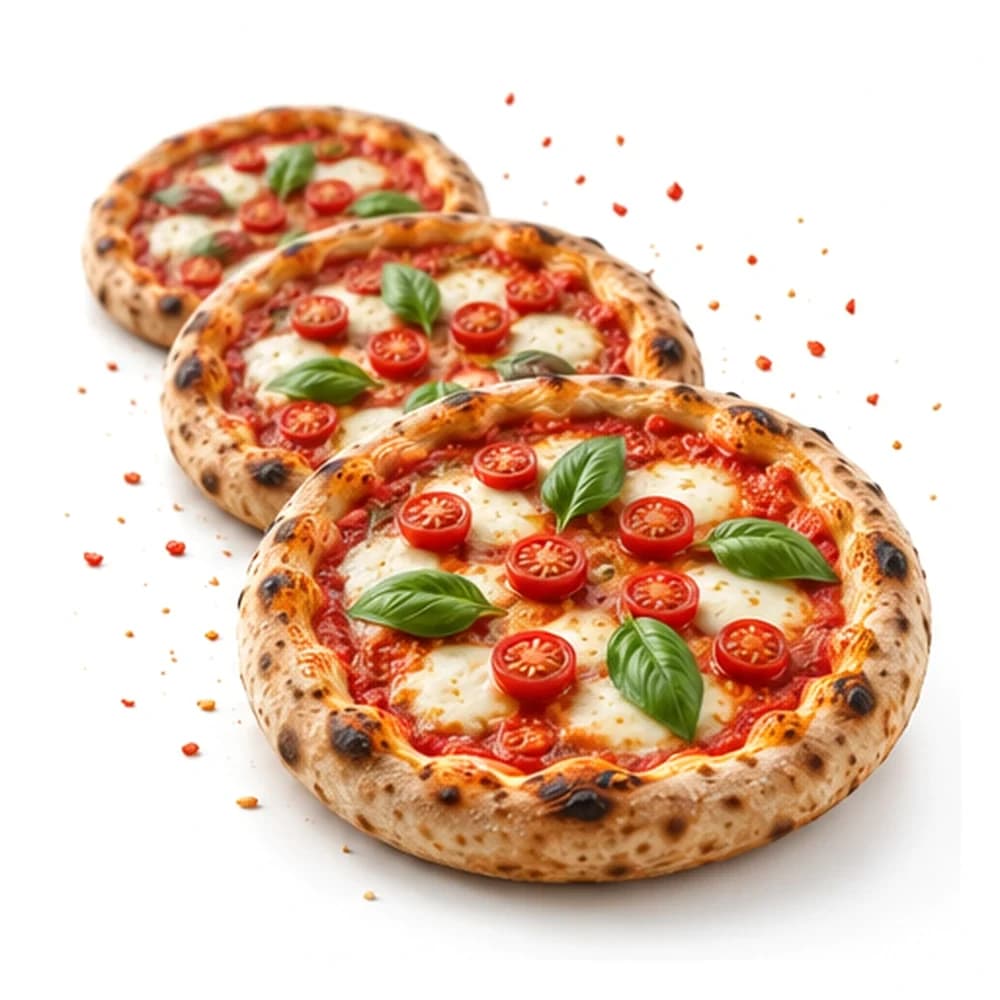 Drei belegte Pizzen Margherita hintereinander in einer Reihe, gleichmäßig ausgeformt und gebacken